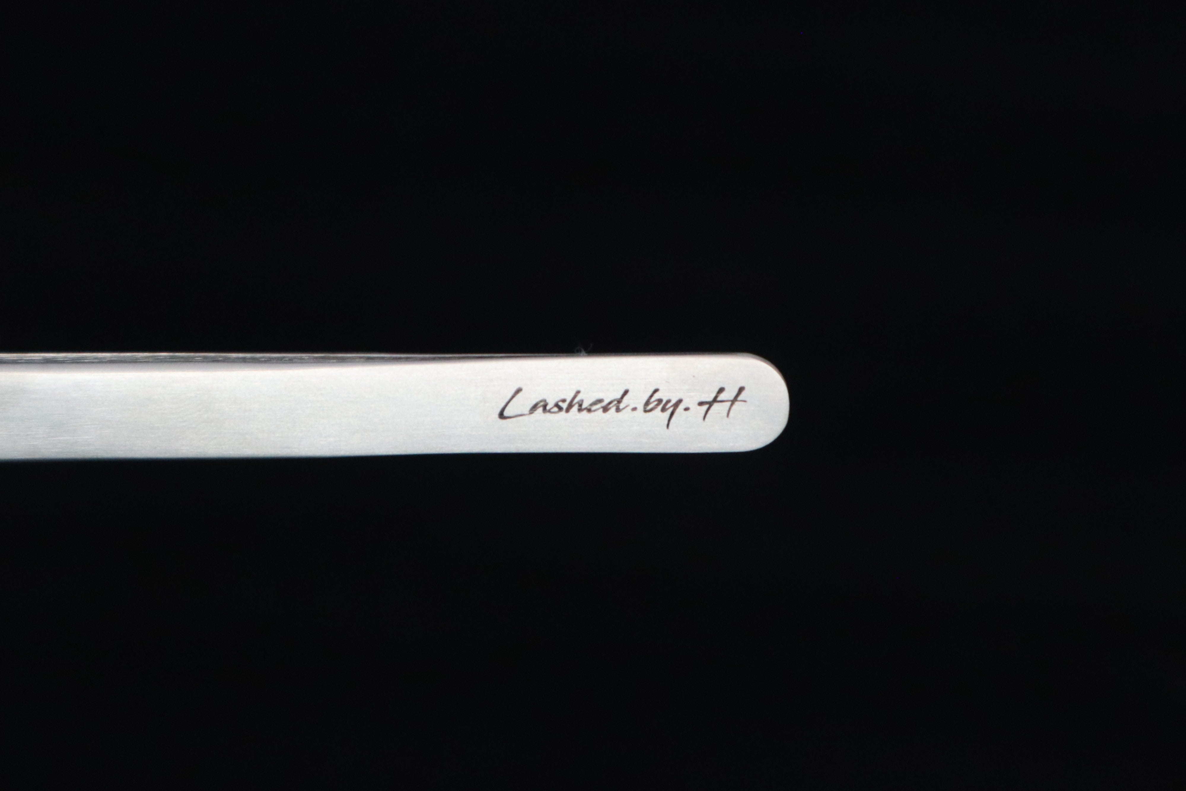 Lashed by H | "Curved" Isolation Tweezer